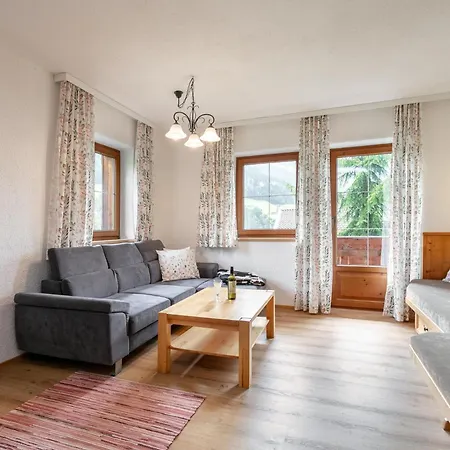 Semesterbostad Almruhe *