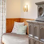 Almruhe Holiday home